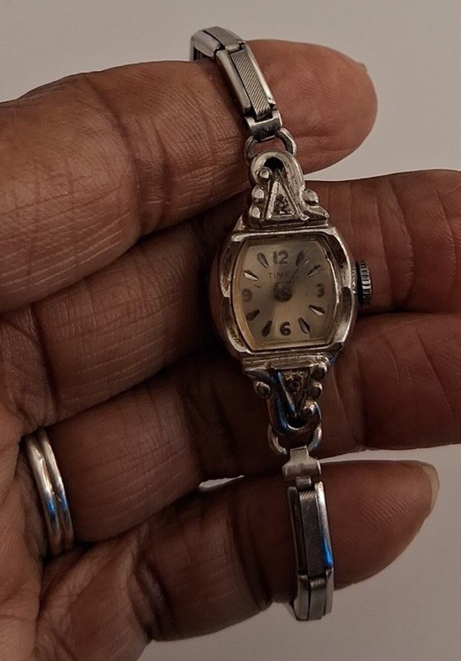 Vintage Timex Womens Art Deco Mechanical Wind Cocktail Watch Rhodium Plated